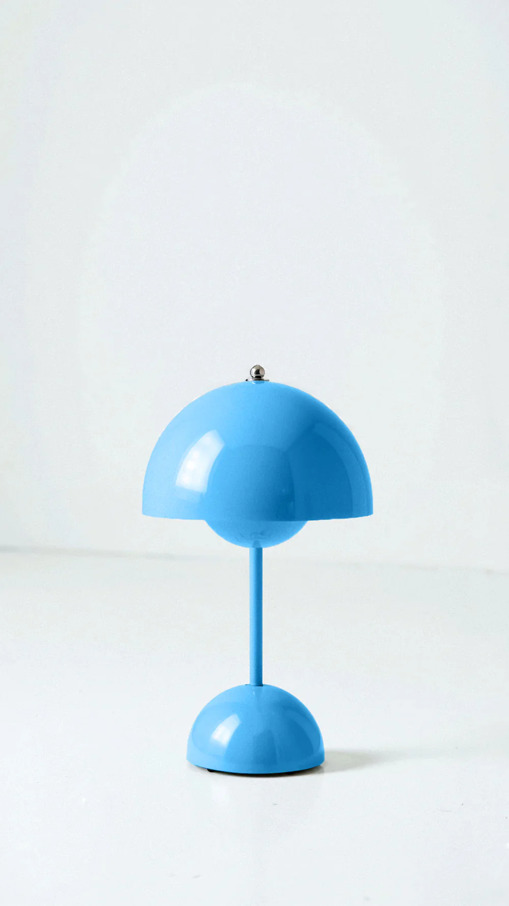 Lámpara de mesa inalámbrica de diseño minimalista - Image 16