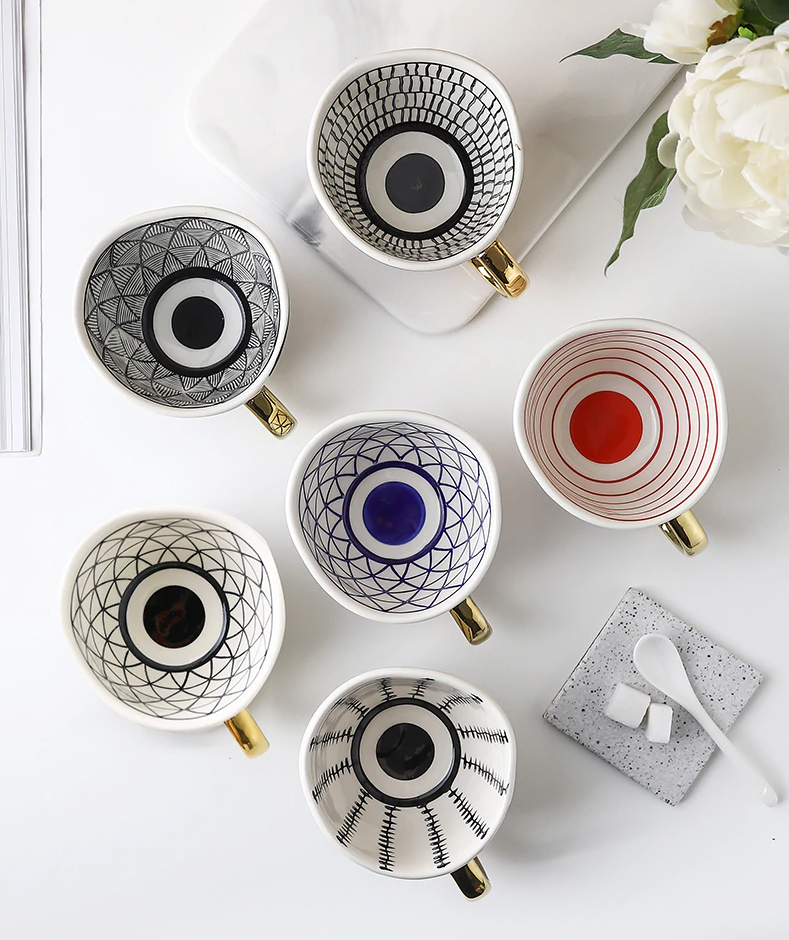 Taza de Cerámica con Asa Dorada | Diseño Geométrico Moderno-mugs-SeemSeem