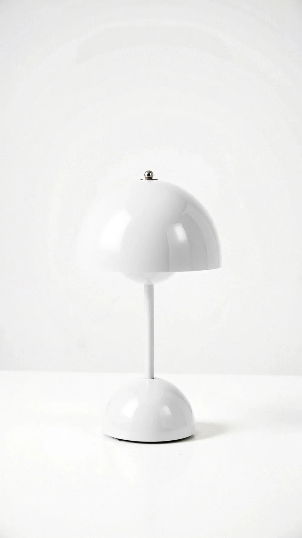 Lámpara de mesa inalámbrica de diseño minimalista - Image 23