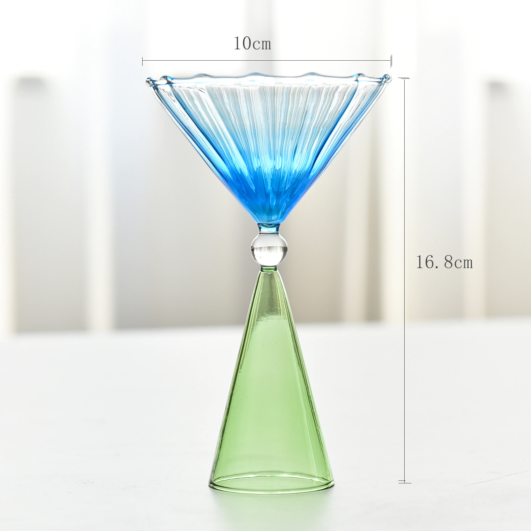 Copa Decorativa Escultural | Base Cónica Geométrica-drinkware-SeemSeem