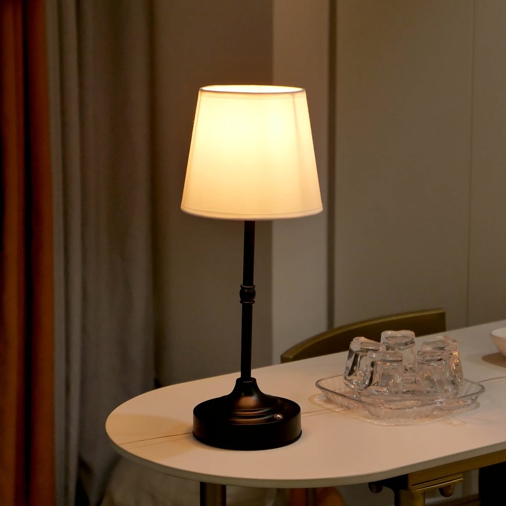 Lámpara De Mesa Clásica Con Pantalla | Iluminación Decorativa Para Interior-Lamp-SeemSeem