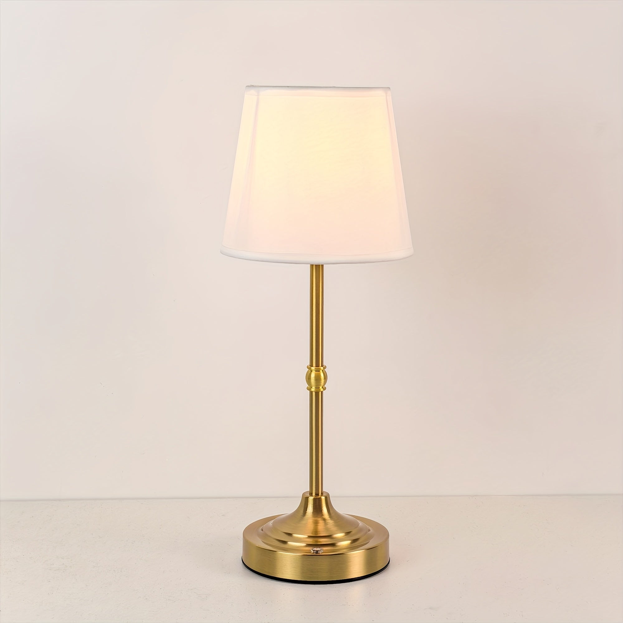 Lámpara De Mesa Clásica Con Pantalla | Iluminación Decorativa Para Interior-Lamp-SeemSeem