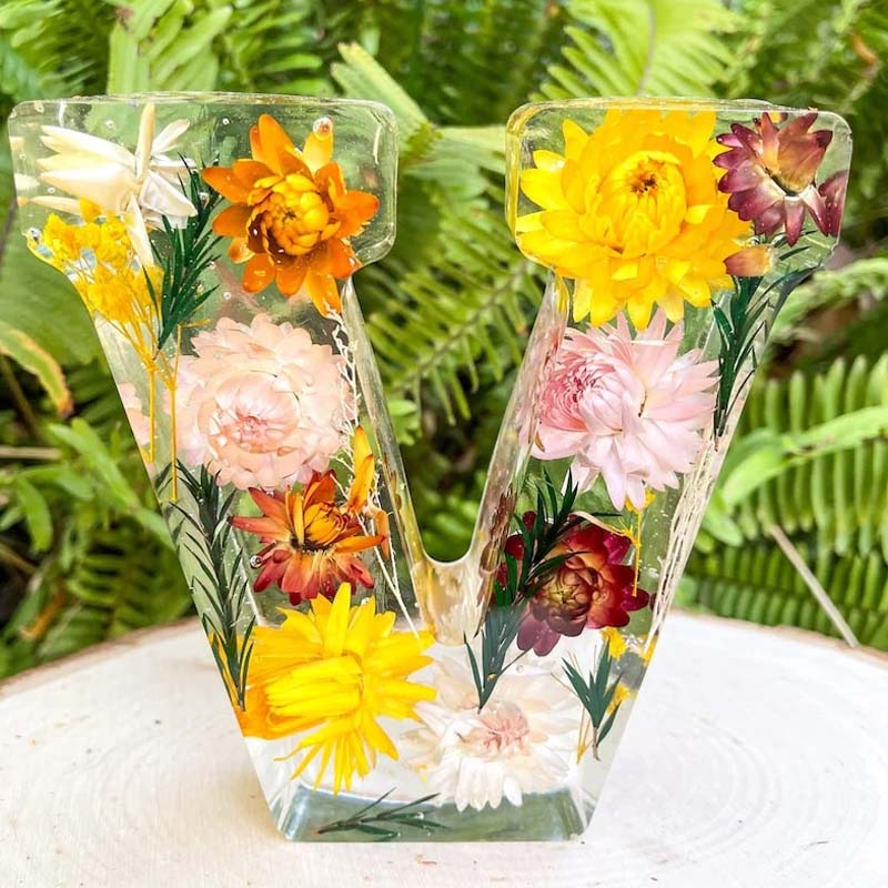 Lámpara De Letra Decorativa | Flores Prensadas · SeemSeem