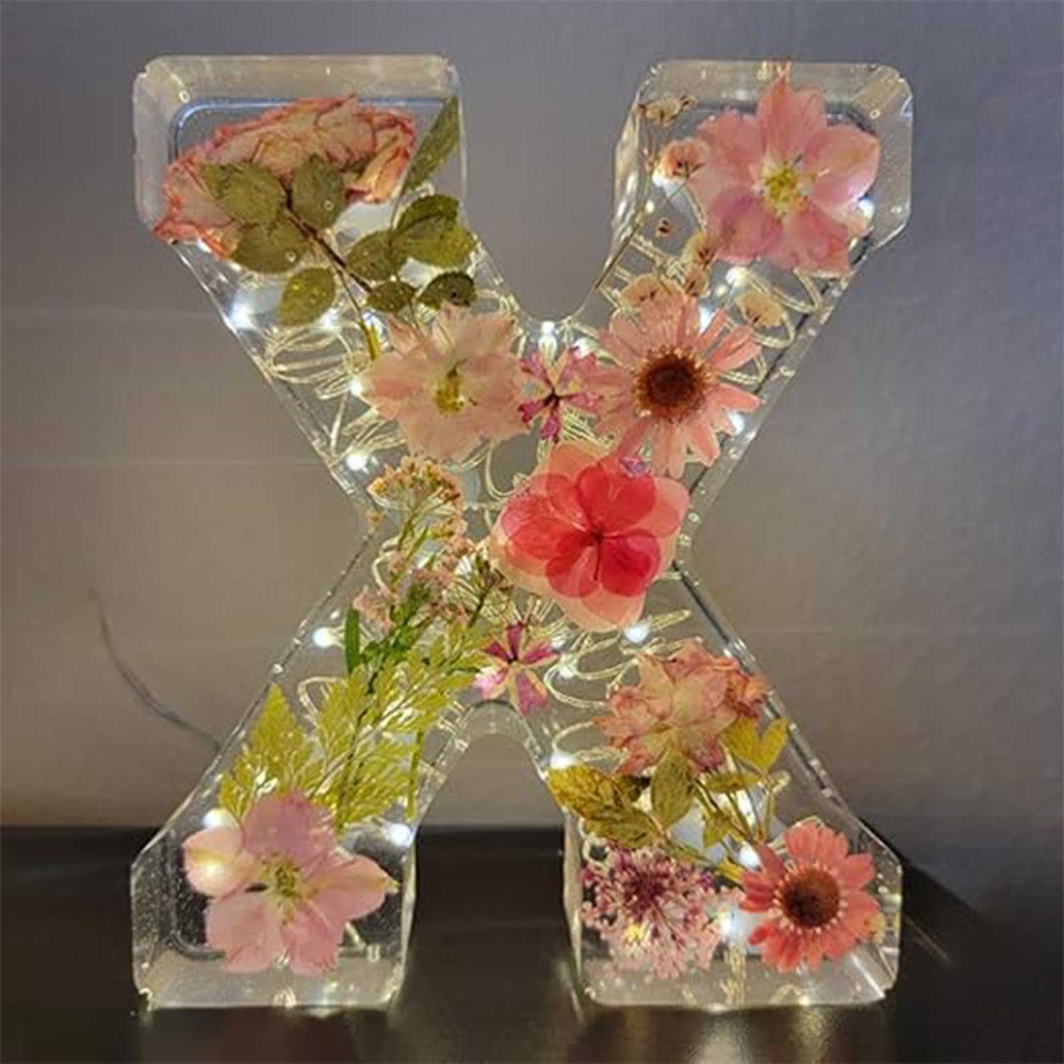 Lámpara De Letra Decorativa | Flores Prensadas · SeemSeem