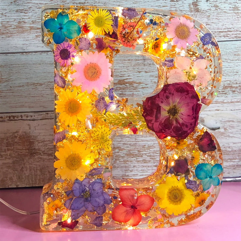 Lámpara De Letra Decorativa | Flores Prensadas · SeemSeem