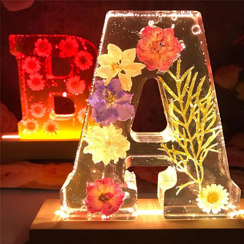 Lámpara De Letra Decorativa | Flores Prensadas · SeemSeem