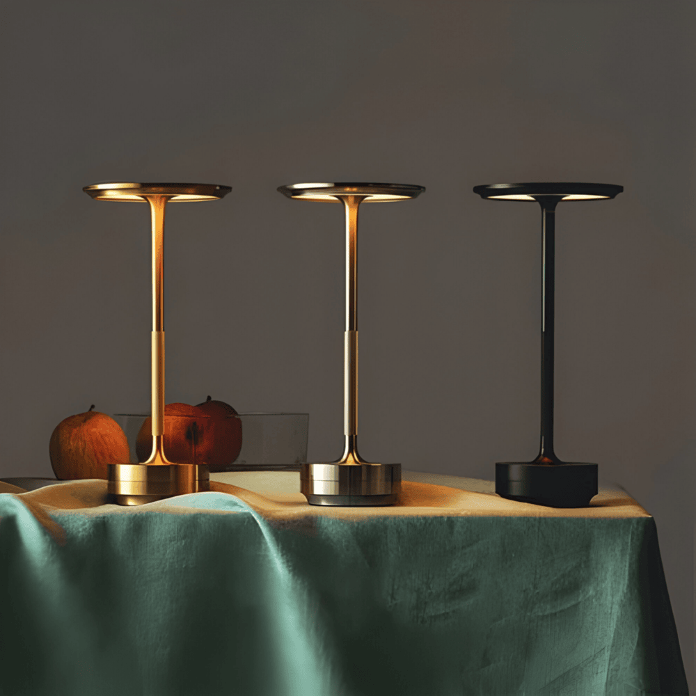 Lámpara De Mesa Minimalista | Recargable Por USB · SeemSeem