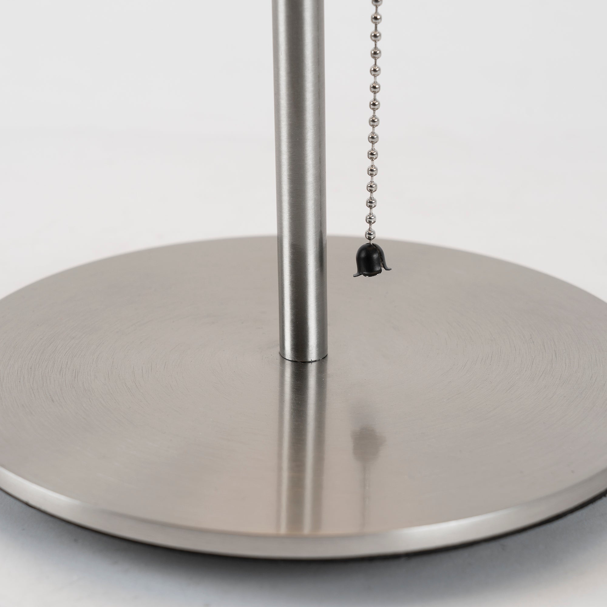 Lámpara De Mesa Nórdica | Pantalla Esférica · SeemSeem