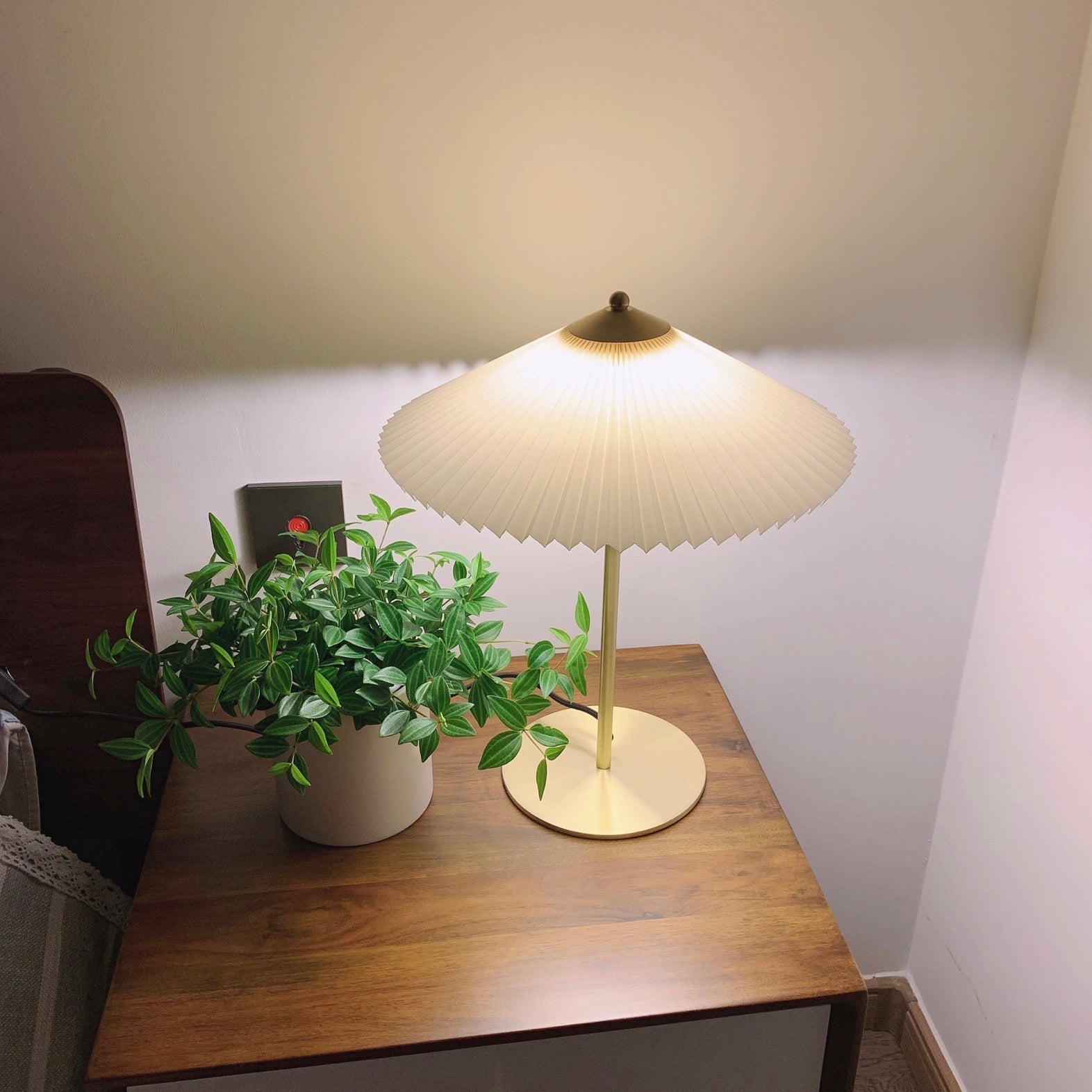 Lámpara De Mesa Nórdica | Pantalla Plisada · SeemSeem