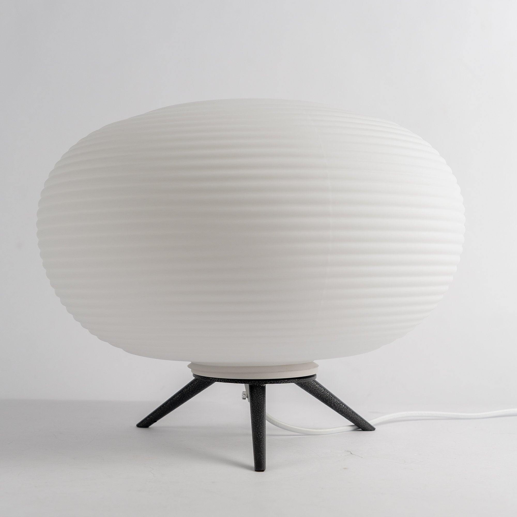 Lámpara De Mesa Nórdica | Trípode · SeemSeem