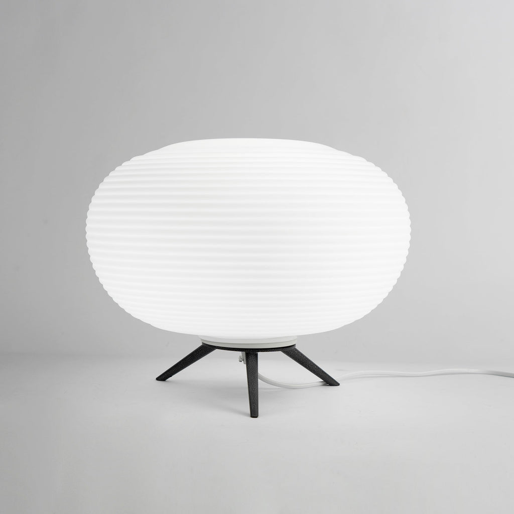 Lámpara De Mesa Nórdica | Trípode · SeemSeem